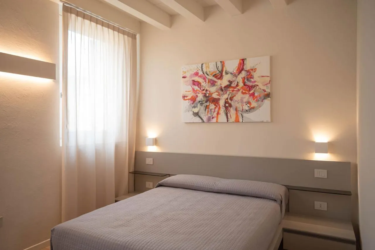 Hotel Maison Calcirelli Rooms Verona