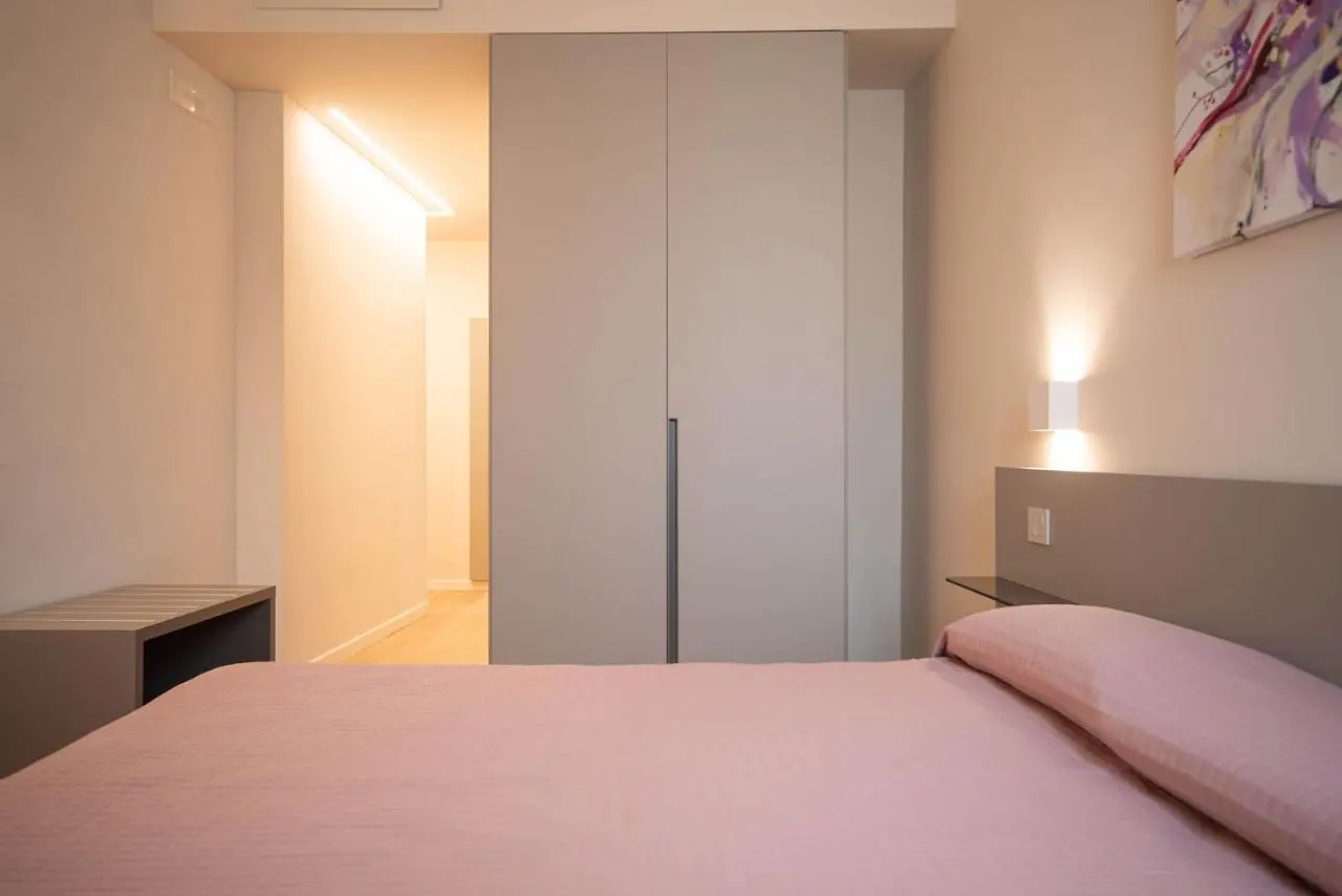 Maison Calcirelli Rooms Verona Italia