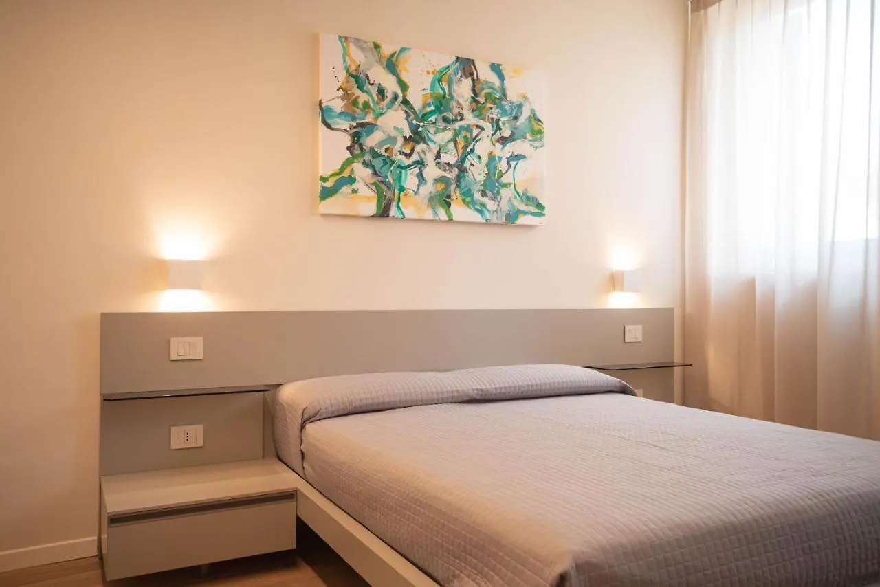 Maison Calcirelli Rooms Verona Hotel