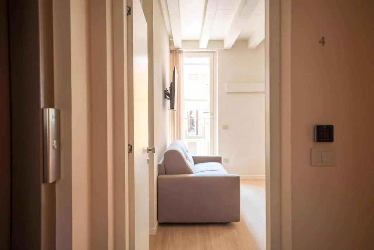Maison Calcirelli Rooms Verona 0*,